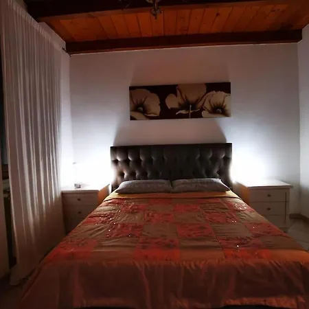 Semesterbostad Casa Vacanze A 2 Passi Dal Mare *